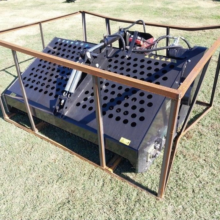 NEW Topcat S/S QA HYD Landscape Rake