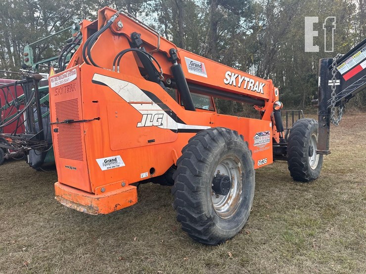 2006-sky-trak-6036-image-2