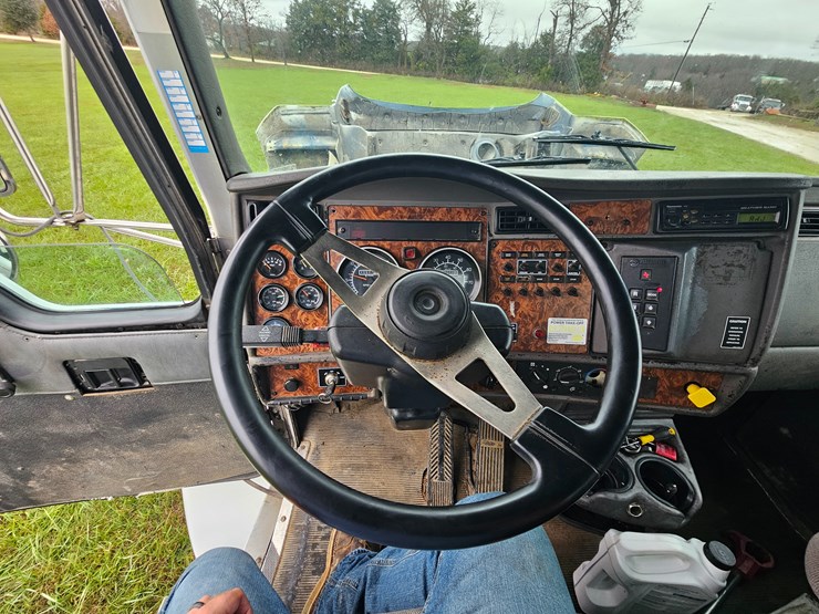 kenworth-t300-image-62