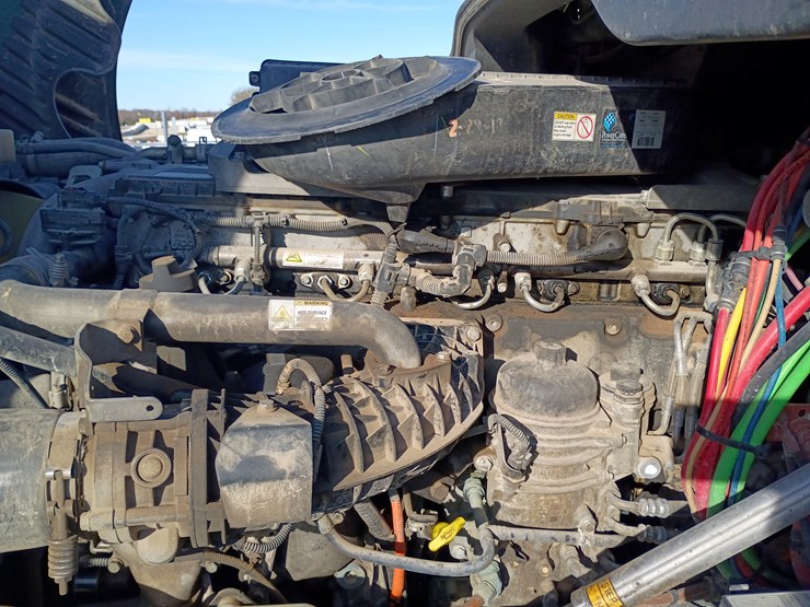 freightliner-cascadia-125-image-21