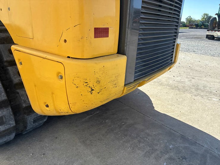 new-holland-c334-image-40