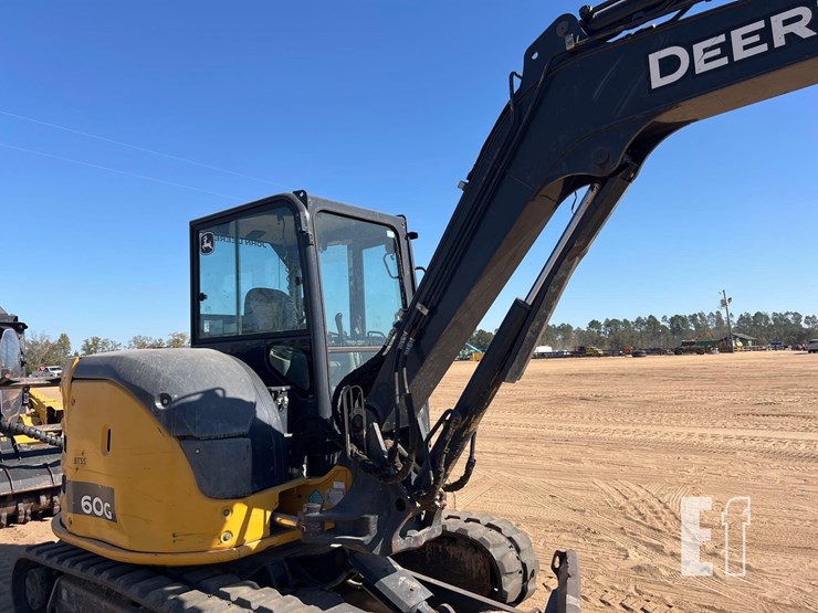 2018-deere-60g-image-25