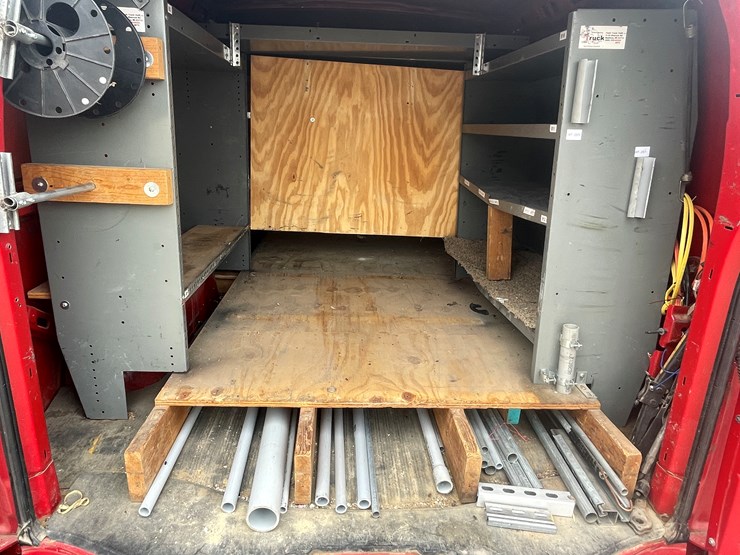 #1404-•-2006-chevy-cargo-van-(wi-title-in-delay)-image-43