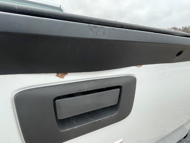 2013-chevrolet-1500-image-19