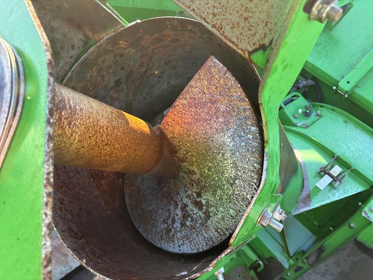 john-deere-s670-image-95