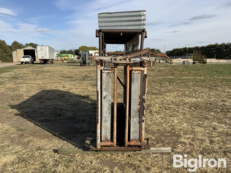 pearson-ai-breeding-chute-image-2