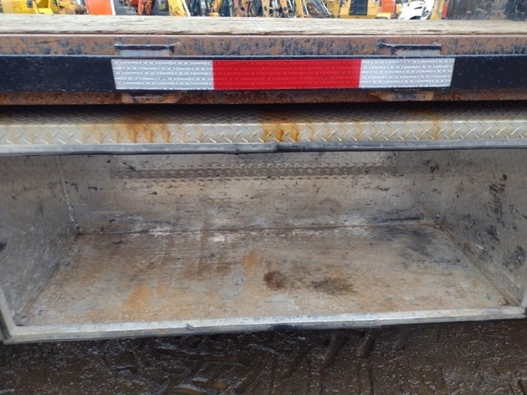 peterbilt-337-image-34