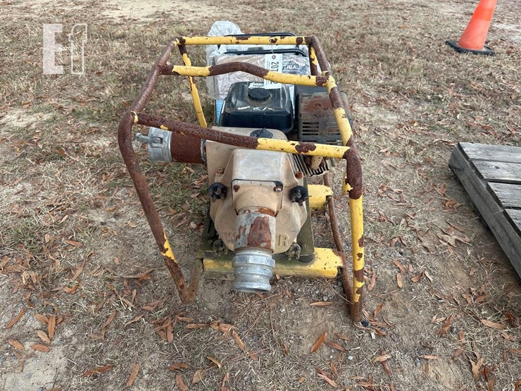 3"-x-4"-gas-powered-water-pump-image-3