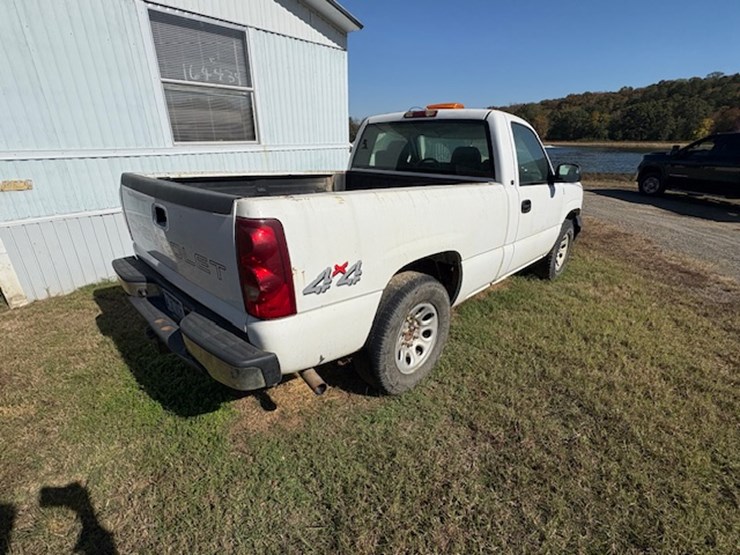 2003-chevrolet-silverado-1500-image-3