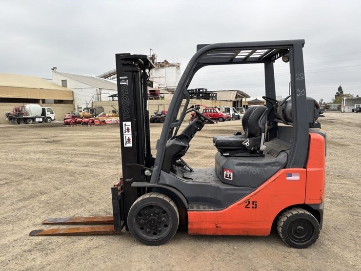 2007-toyota-8fgcu20-image-5