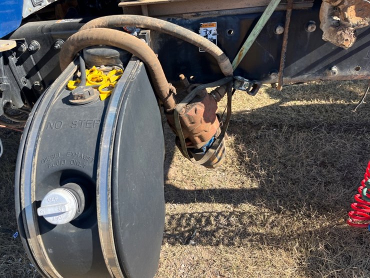 2011-peterbilt-367-image-13