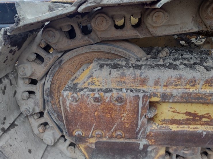 caterpillar-14-image-44