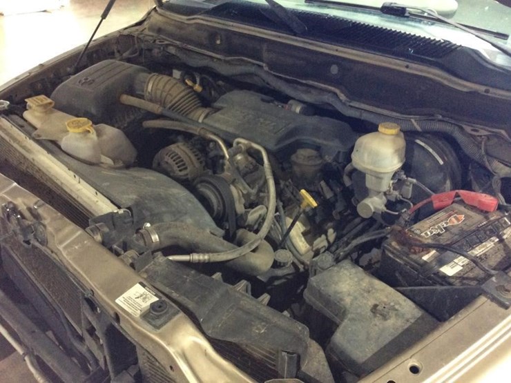 2005-dodge-2500-image-12