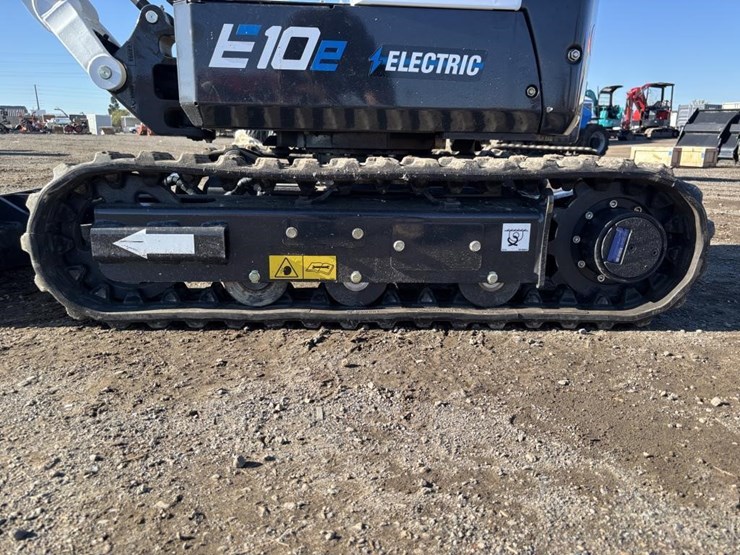 2022-bobcat-e10e-hydraulic-excavator-image-20