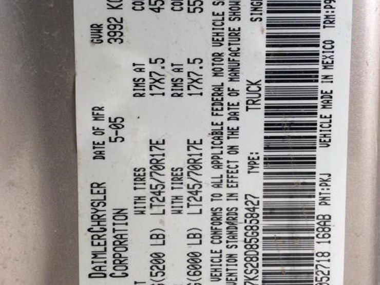 2005-dodge-2500-image-15