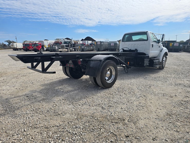 2004-ford-f650-image-23