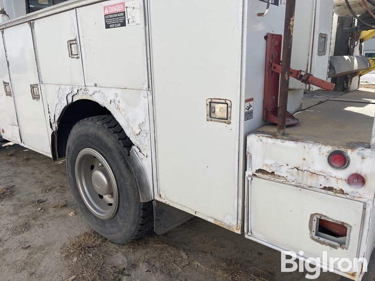 2001-international-4700-image-16