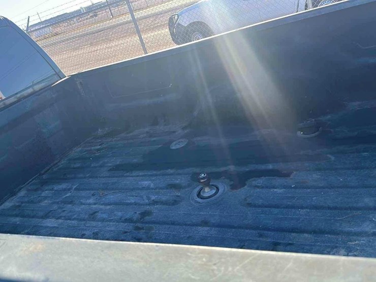 2017-dodge-ram-3500-image-7