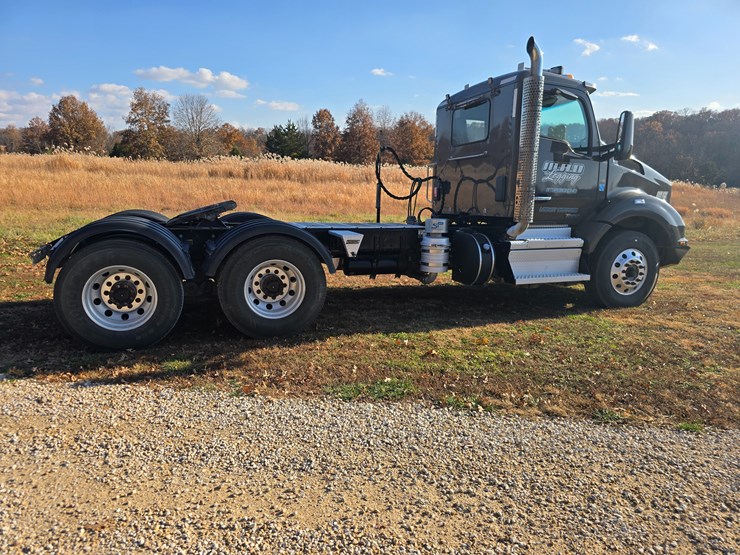 kenworth-t880-image-35