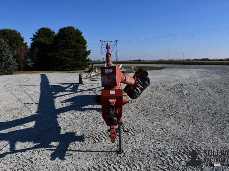 buhler-farm-king-y1070tm-10"x70'-swing-away-auger-image-2