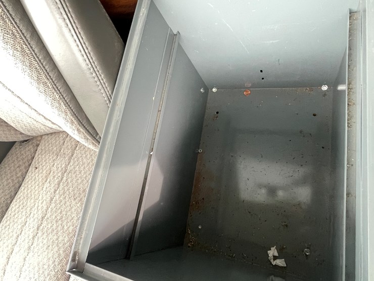 #1404-•-2006-chevy-cargo-van-(wi-title-in-delay)-image-74