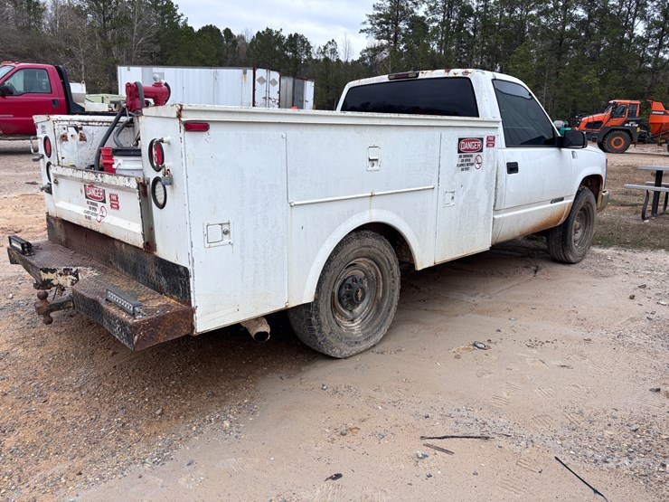 chevrolet-2500-image-20