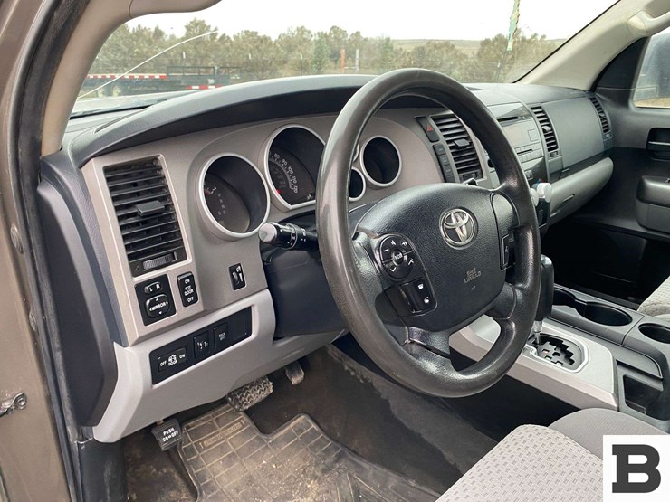 2013-toyota-tundra-image-29