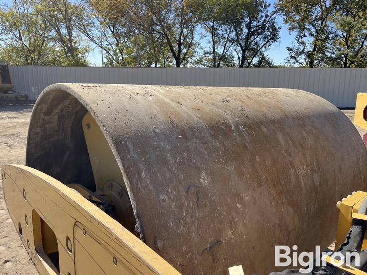 caterpillar-cs-563e-image-16