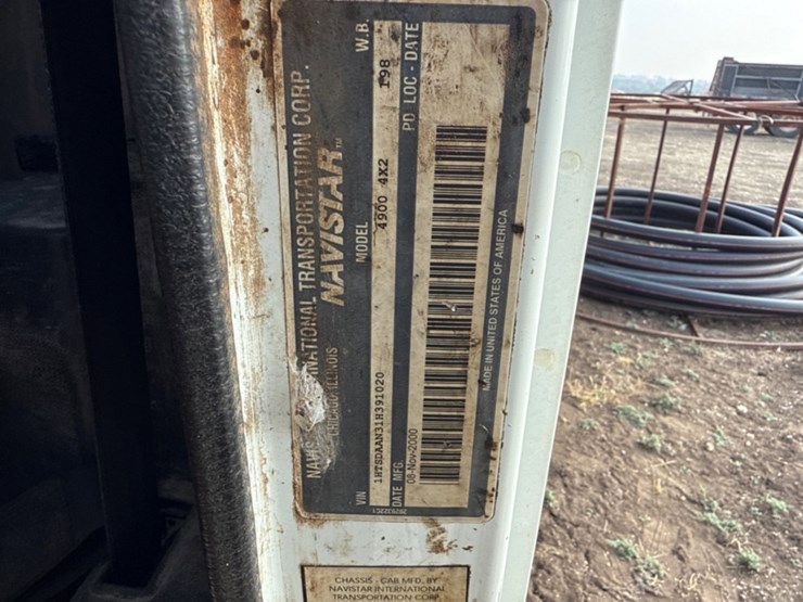 2001-international-4900-image-3