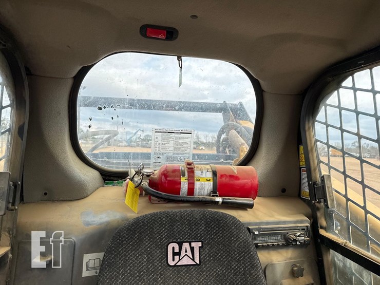 2016-caterpillar-289d-image-29