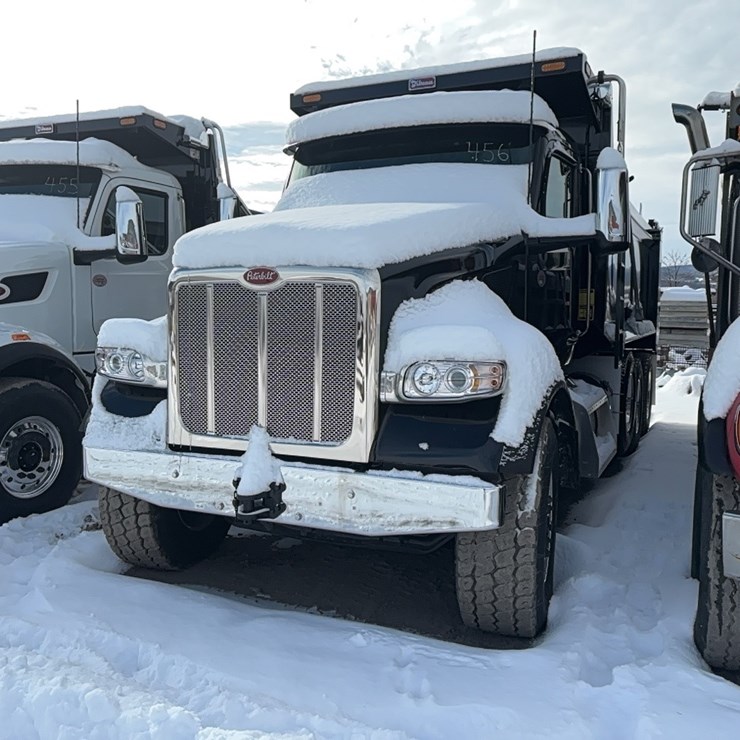 PETERBILT 567