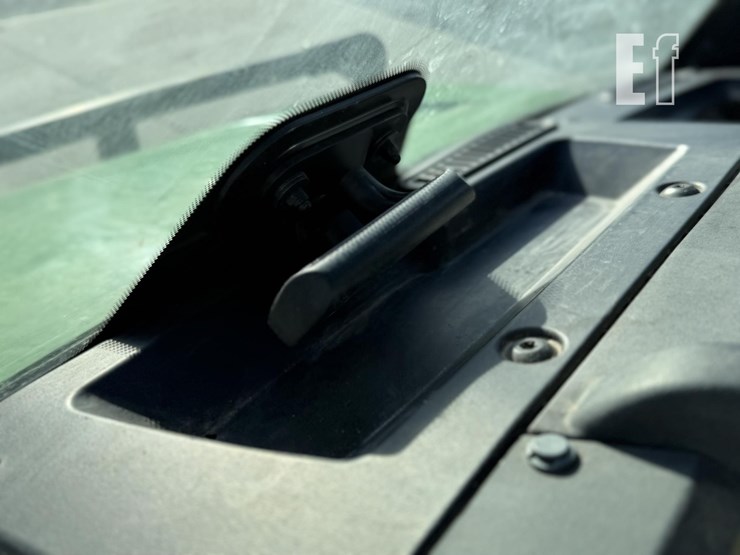 john-deere-gator-xuv-835m-image-20