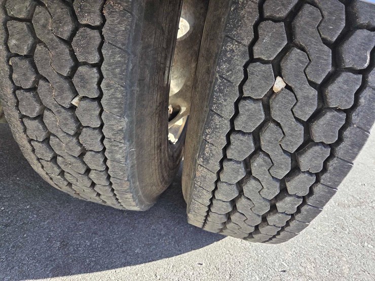 kenworth-t800-image-14