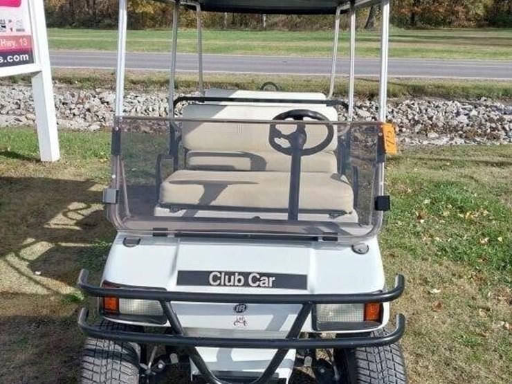 club-car-villager-6-image-2