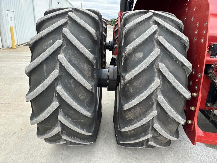 case-ih-steiger-435-image-60