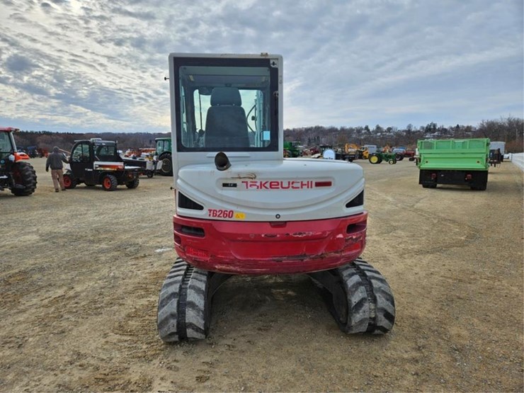 #3422-•-takeuchi-tb260-excavator-image-4