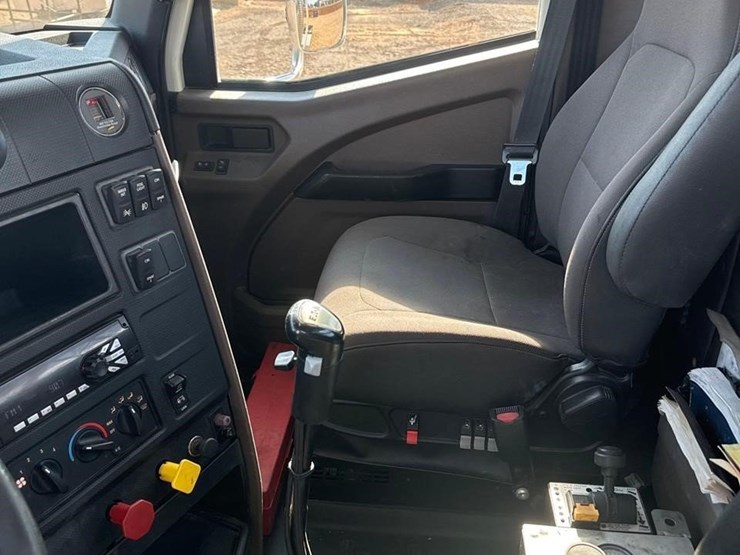 international-hx-image-37