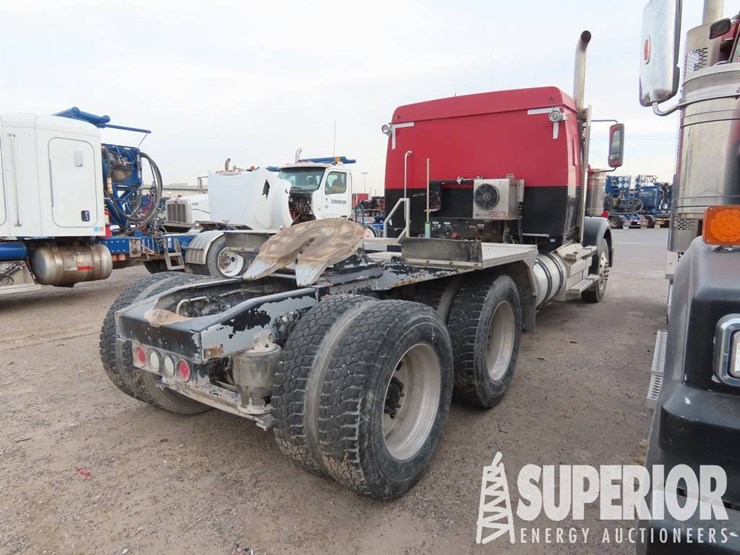 2015-western-star-4900-image-3