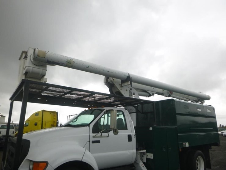 2004-ford-f750-image-7