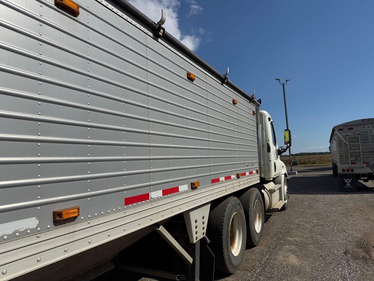 2012-timpte-super-hopper-image-17