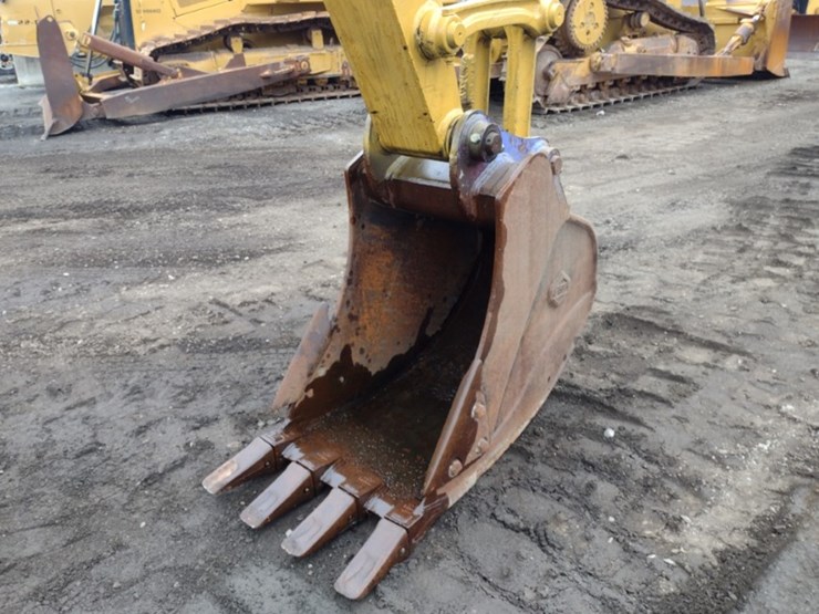 komatsu-pc128uu-2-image-18