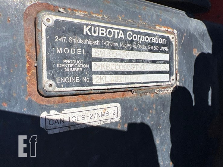 2019-kubota-svl95-2s-image-11