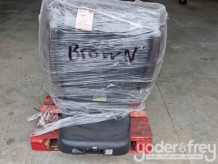 unused-massage-chair-(oaski)-image-3