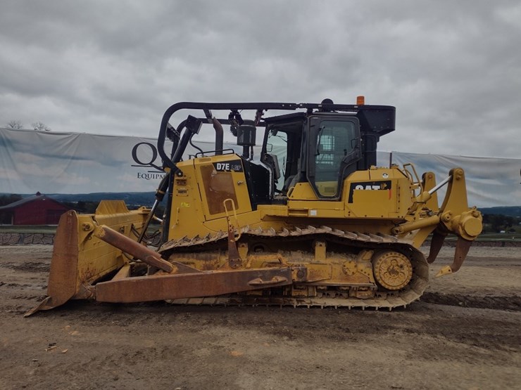 caterpillar-d7e-lgp-image-1