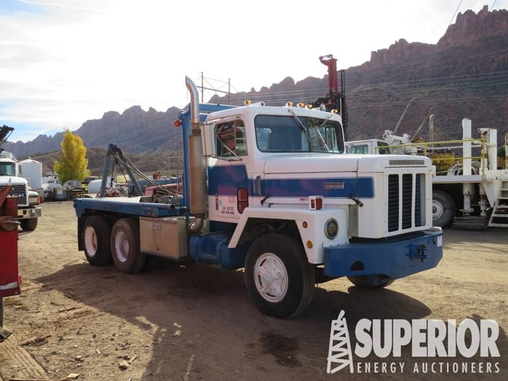 international-paystar-5070-image-2