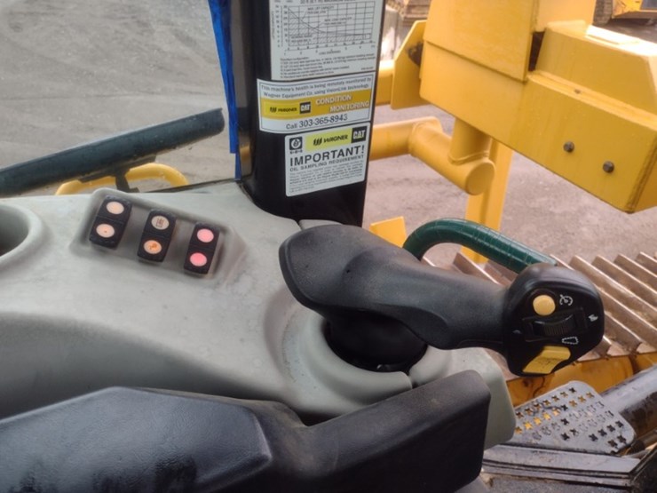 caterpillar-d6n-lgp-image-12