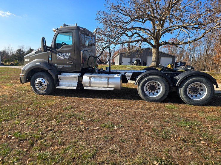 kenworth-t880-image-14