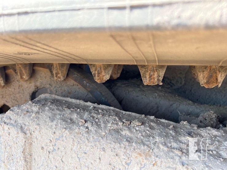 2019-takeuchi-tl12v2-image-11