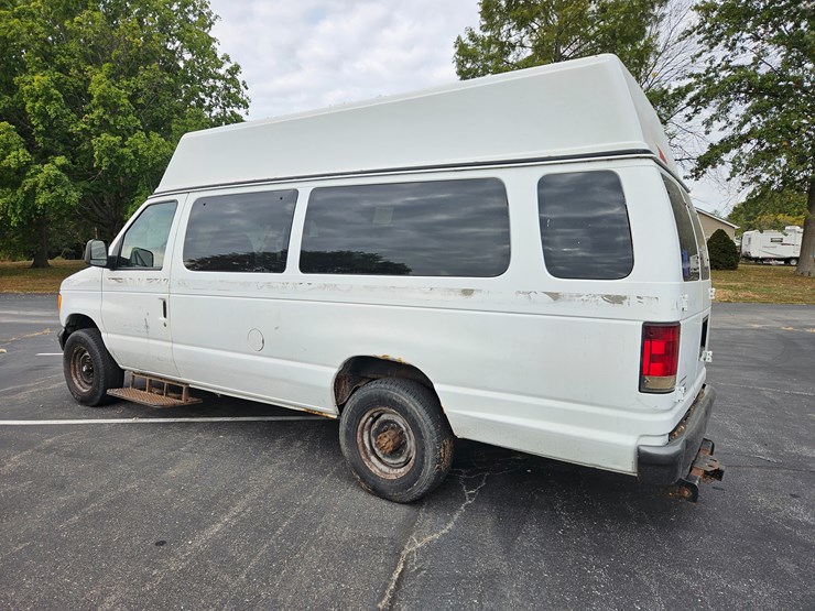 #21246-•-2007-ford-econoline-wagon-van-image-7