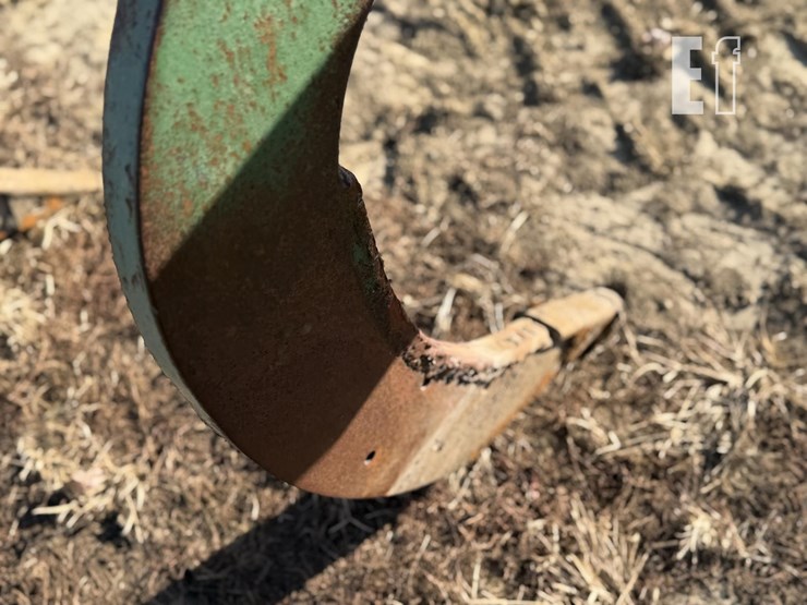 john-deere-7-image-7